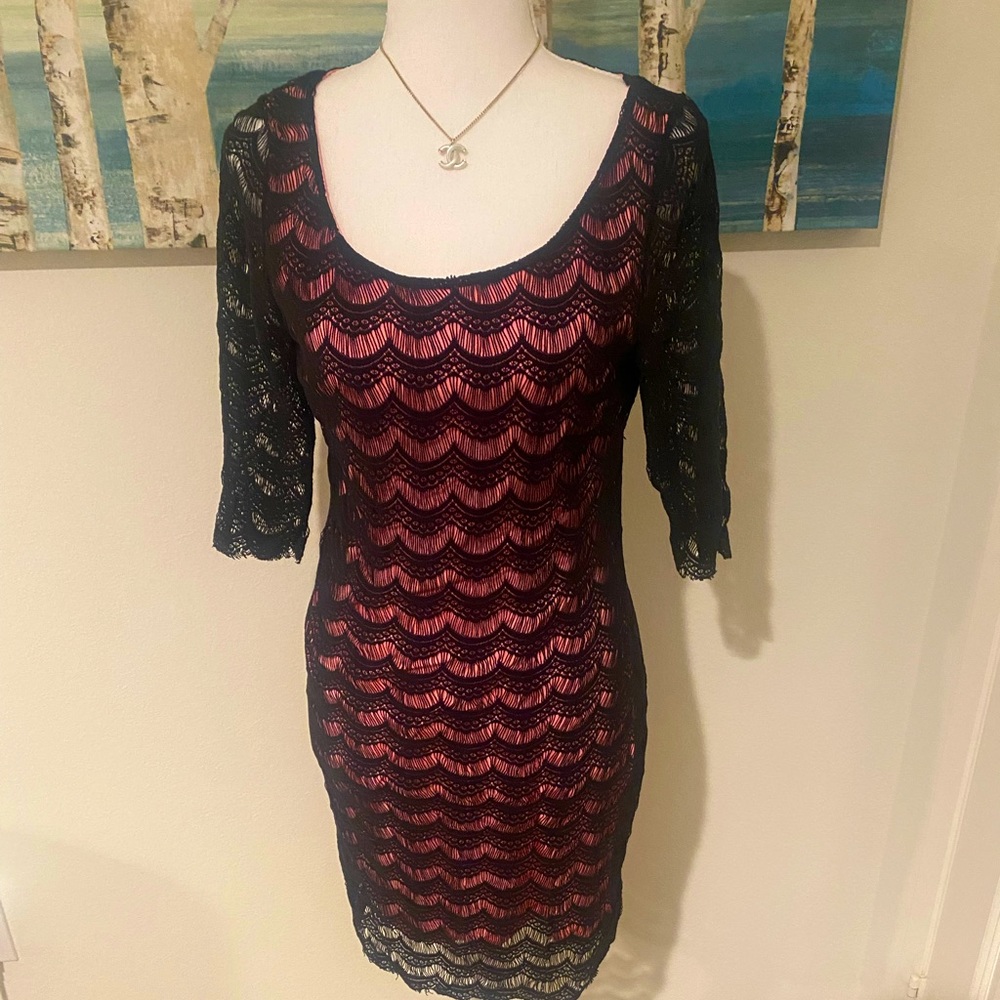 Candice Black  and pink dress above the knees